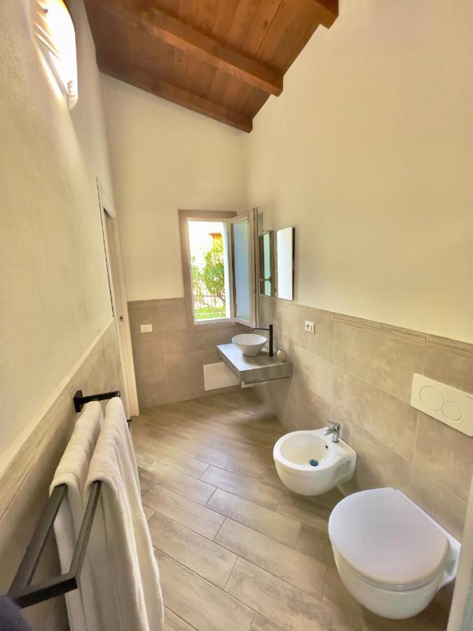 Domu Virginia Bed & Breakfast Castiadas Bagian luar foto