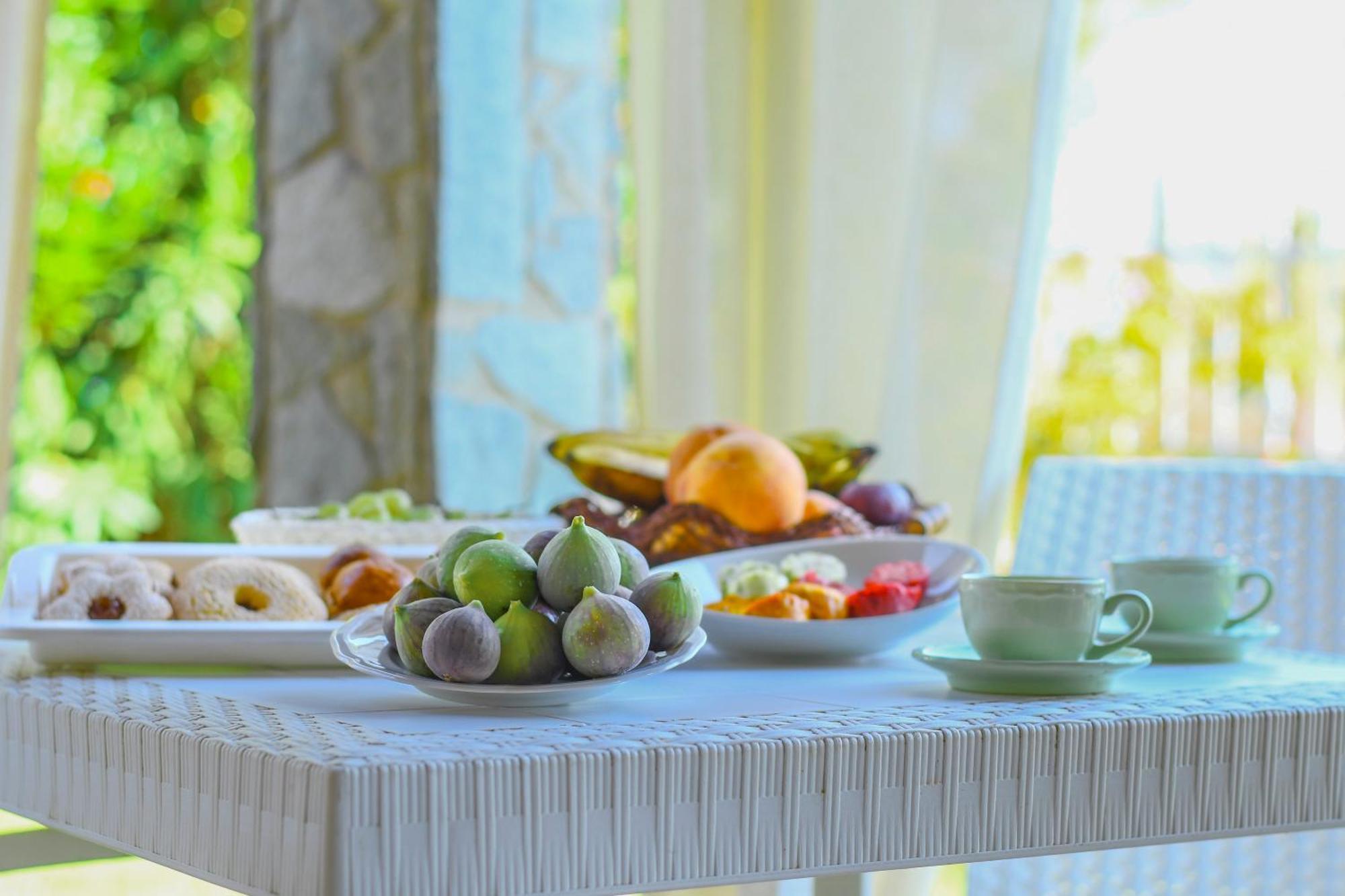 Domu Virginia Bed & Breakfast Castiadas Bagian luar foto